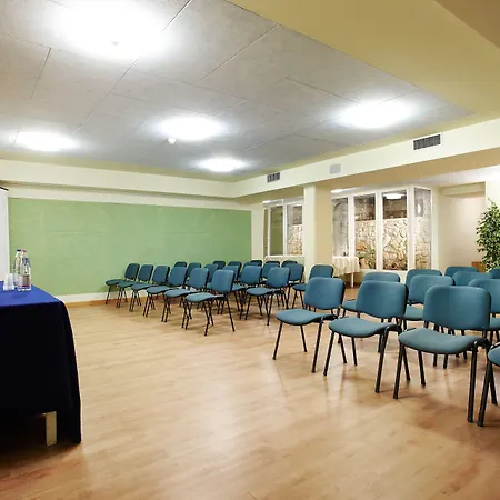 Primhotel Ξενοδοχείο 4*