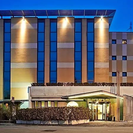 Primhotel Отель Одерцо