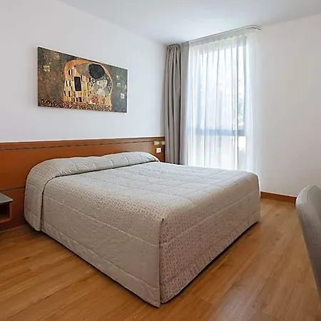 Отель Primhotel 4*