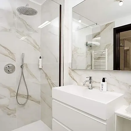 Отель Primhotel 4*